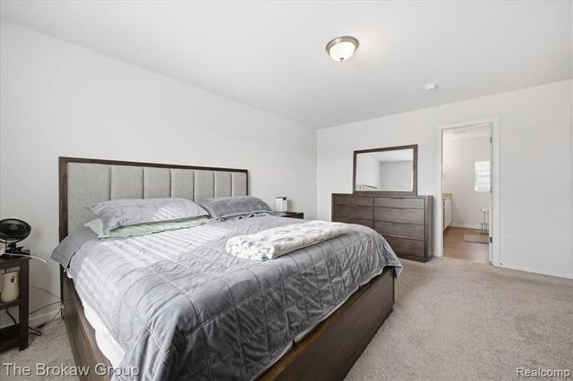 2222 Champion Drive, Burton, MI 48519