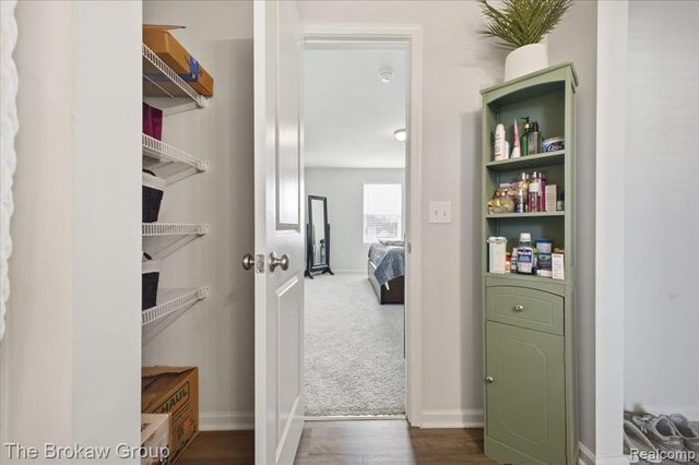 2222 Champion Drive, Burton, MI 48519