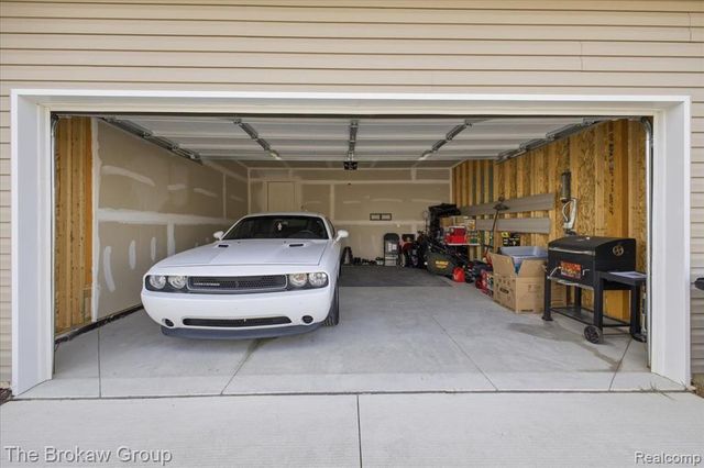 2222 Champion Drive, Burton, MI 48519