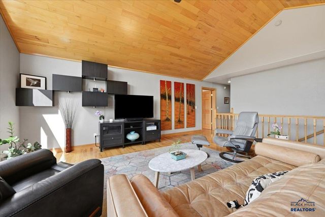 1904 Cowboy Lane, Spearfish, SD 57783