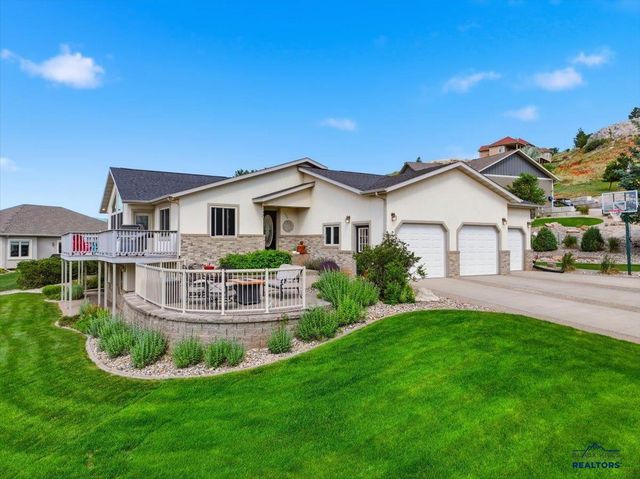 1904 Cowboy Lane, Spearfish, SD 57783