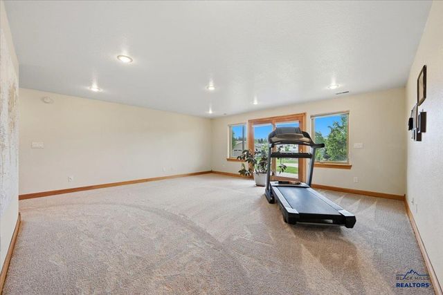 1904 Cowboy Lane, Spearfish, SD 57783