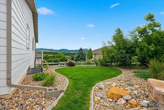 1904 Cowboy Lane, Spearfish, SD 57783