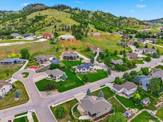 1904 Cowboy Lane, Spearfish, SD 57783