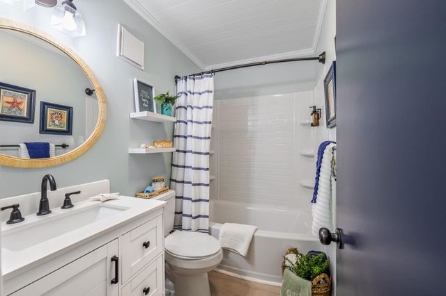 215 3rd Ave. N Unit 353, North Myrtle Beach, SC 29582