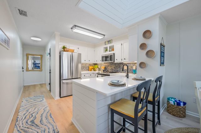 215 3rd Ave. N Unit 353, North Myrtle Beach, SC 29582