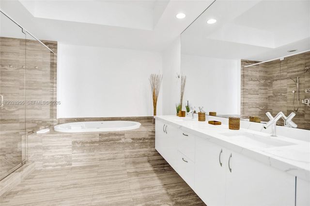 15901 Collins Avenue 2807, Sunny Isles Beach, FL 33160