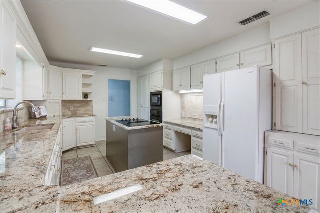 3606 Whispering Oaks, Temple, TX 76504