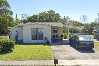 2280 NW 2nd Street, Boynton Beach, FL 33435