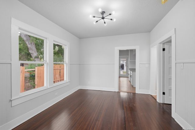 329 HOT WELLS BLVD, San Antonio, TX 78223