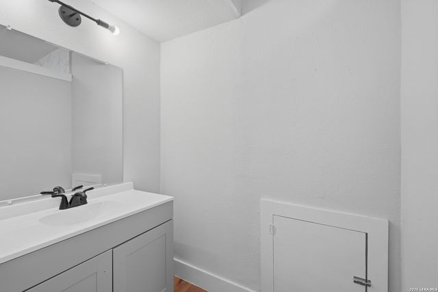 329 HOT WELLS BLVD, San Antonio, TX 78223