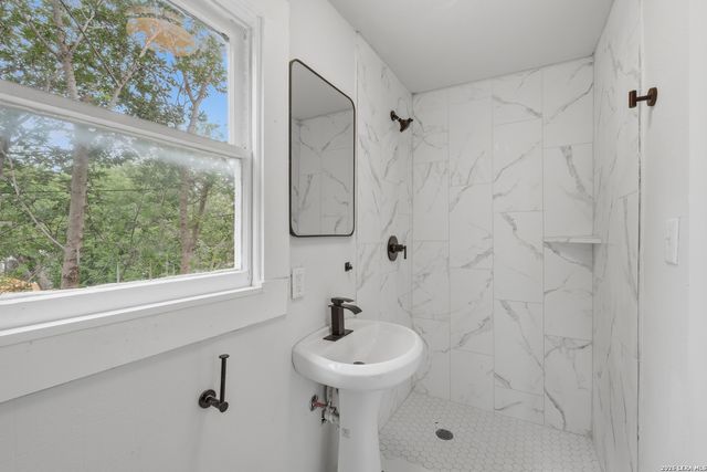 329 HOT WELLS BLVD, San Antonio, TX 78223