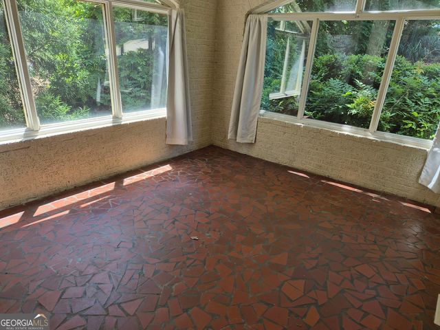 152 Mt Paran Road NE, Atlanta, GA 30327