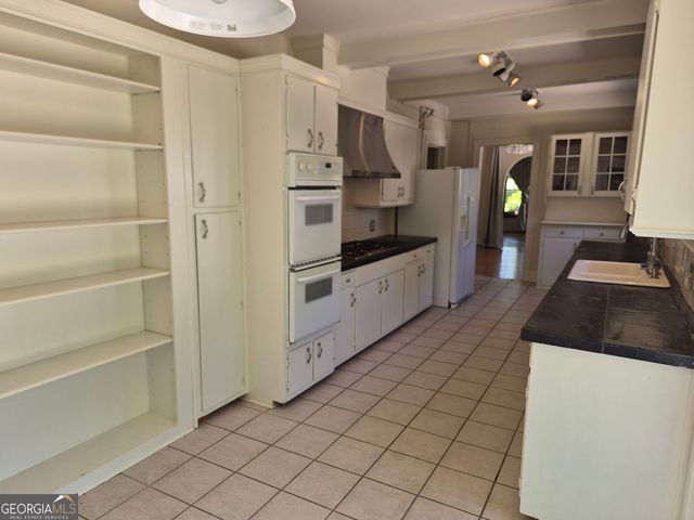 152 Mt Paran Road NE, Atlanta, GA 30327