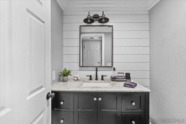 22682 S Canada Ct, Lake Forest, CA 92630