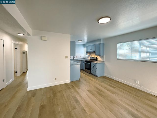 2420 Bush, Richmond, CA 94806