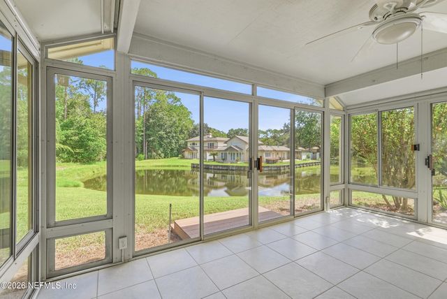 10105 COURTYARDS Place W, Jacksonville, FL 32256