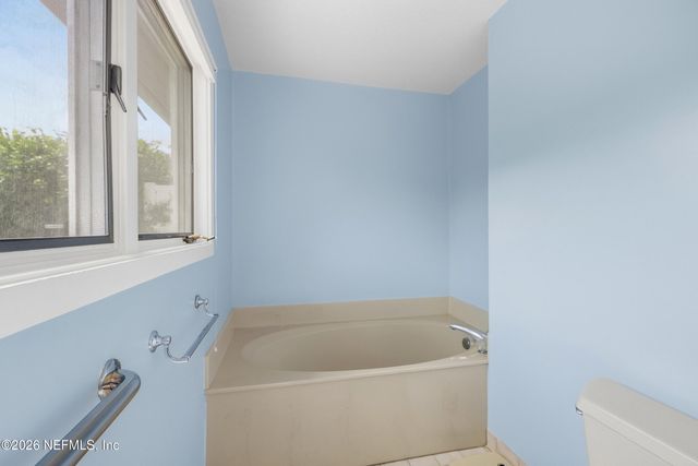 10105 COURTYARDS Place W, Jacksonville, FL 32256