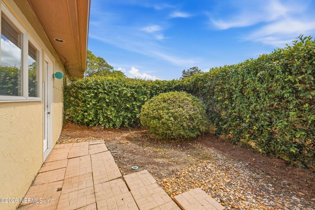10105 COURTYARDS Place W, Jacksonville, FL 32256