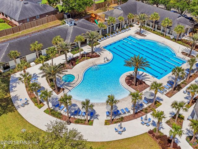 10105 COURTYARDS Place W, Jacksonville, FL 32256