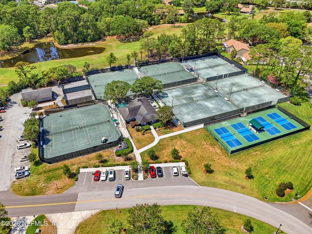 10105 COURTYARDS Place W, Jacksonville, FL 32256