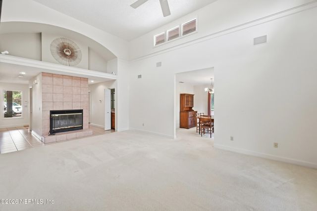 10105 COURTYARDS Place W, Jacksonville, FL 32256