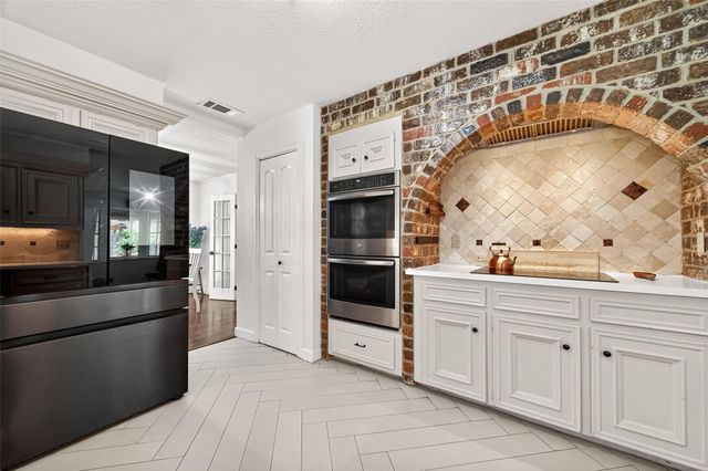 12302 S Moorcreek Drive, Houston, TX 77070