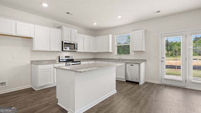 651 Whitman Lane, Stockbridge, GA 30281