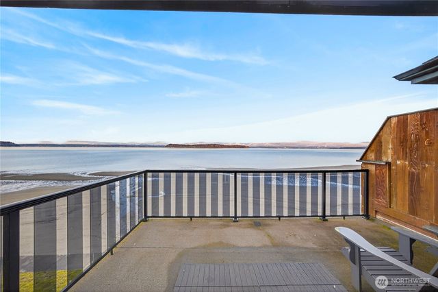 5972 Hastings Road, Clinton, WA 98236