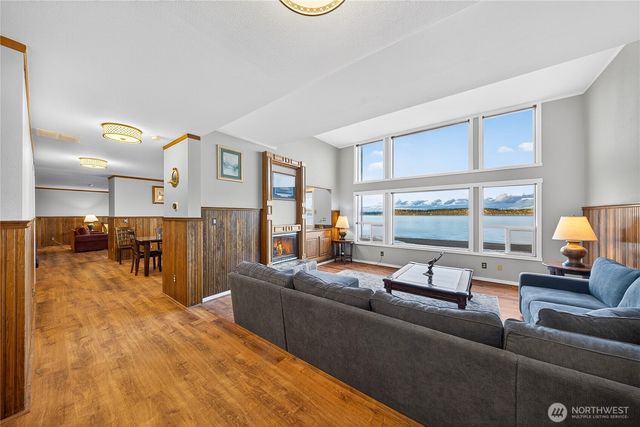 5972 Hastings Road, Clinton, WA 98236