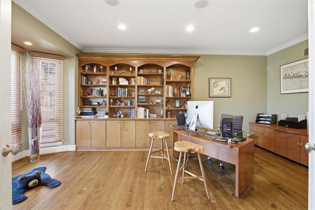 49166 Dominion Court, Canton, MI 48187