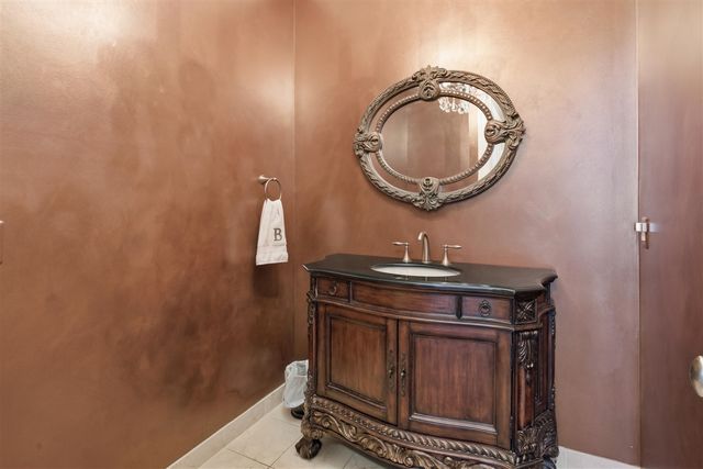 49166 Dominion Court, Canton, MI 48187