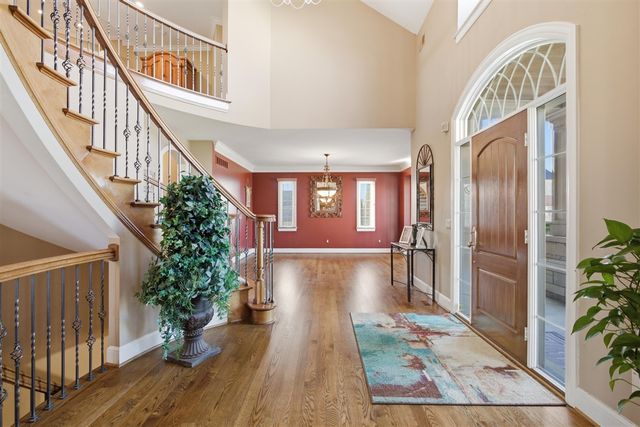 49166 Dominion Court, Canton, MI 48187