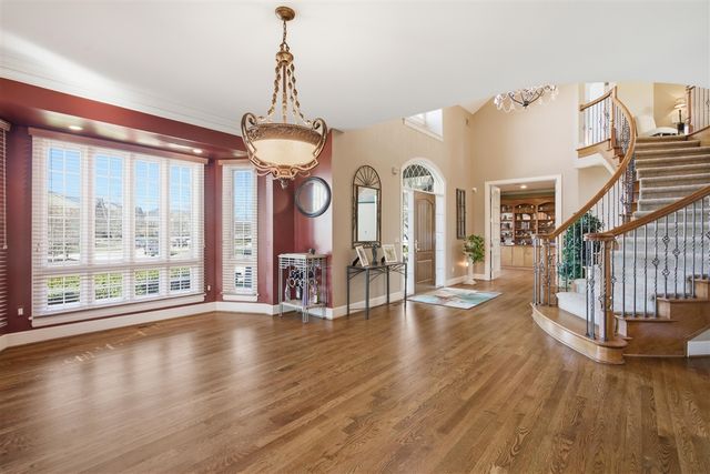 49166 Dominion Court, Canton, MI 48187