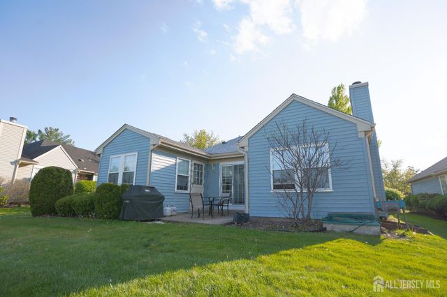 65 Yorkshire Drive, Monroe, NJ 08831