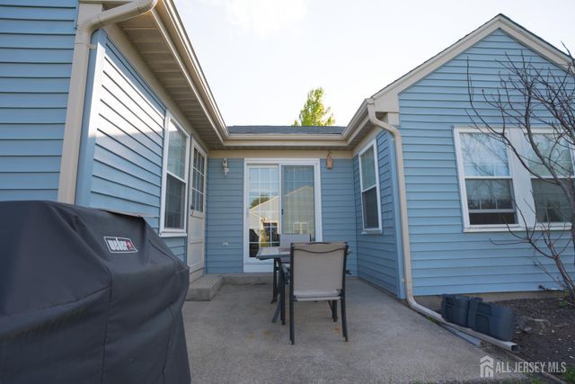 65 Yorkshire Drive, Monroe, NJ 08831