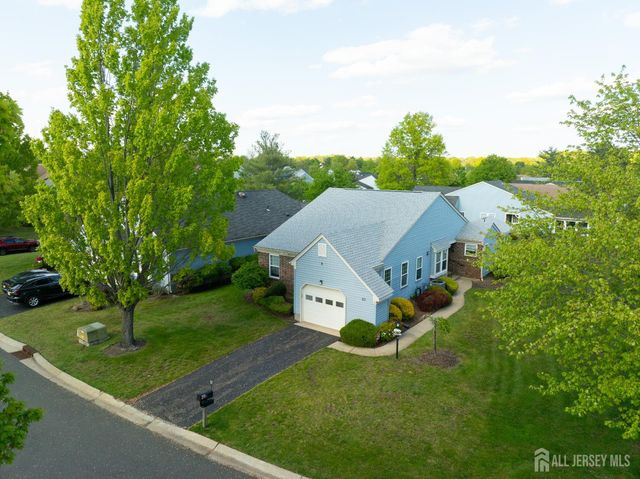65 Yorkshire Drive, Monroe, NJ 08831