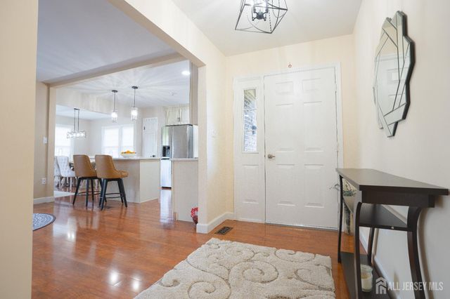 65 Yorkshire Drive, Monroe, NJ 08831