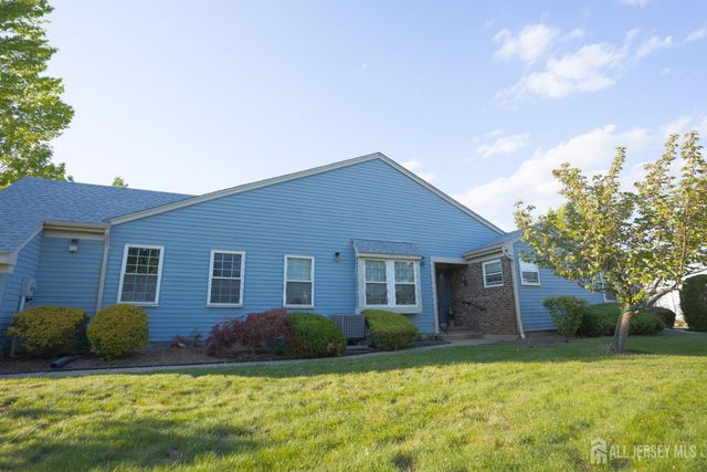 65 Yorkshire Drive, Monroe, NJ 08831