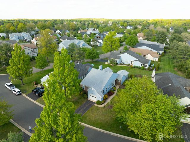65 Yorkshire Drive, Monroe, NJ 08831