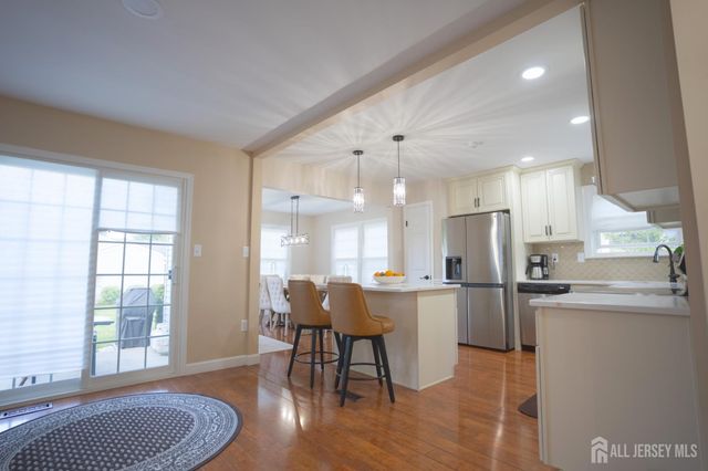 65 Yorkshire Drive, Monroe, NJ 08831
