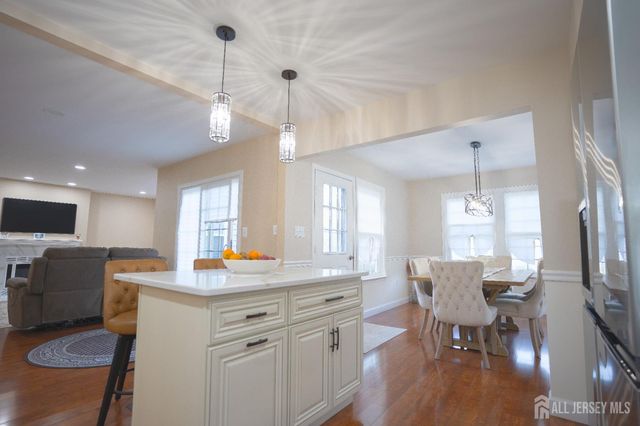 65 Yorkshire Drive, Monroe, NJ 08831
