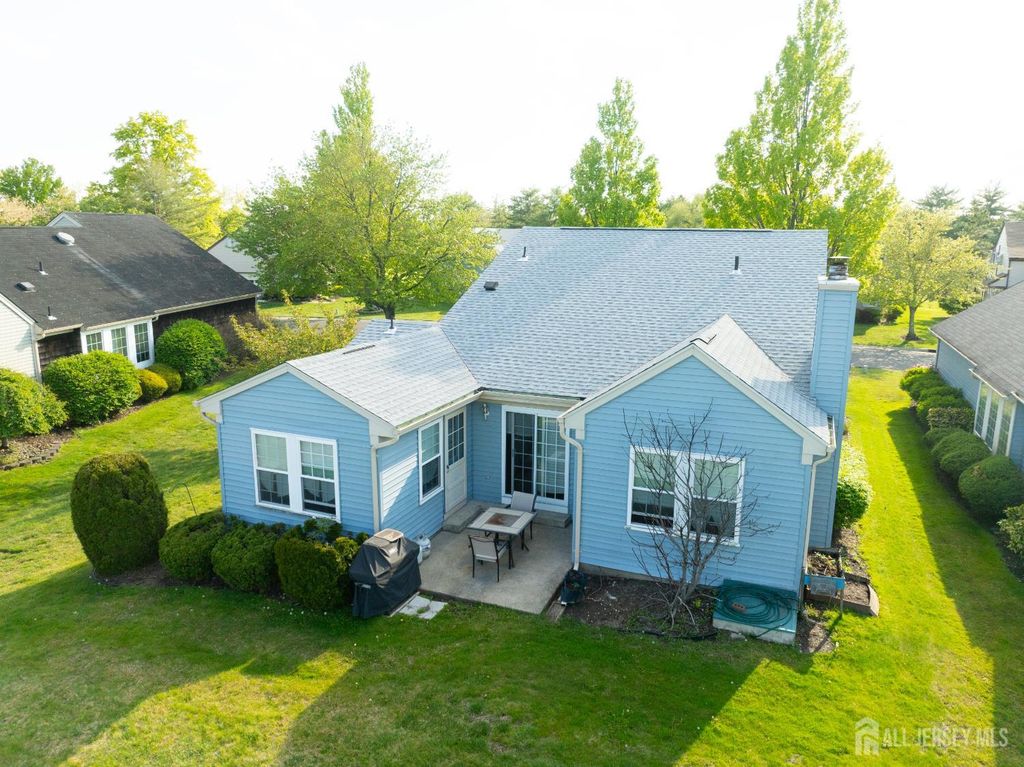 65 Yorkshire Drive, Monroe, NJ 08831
