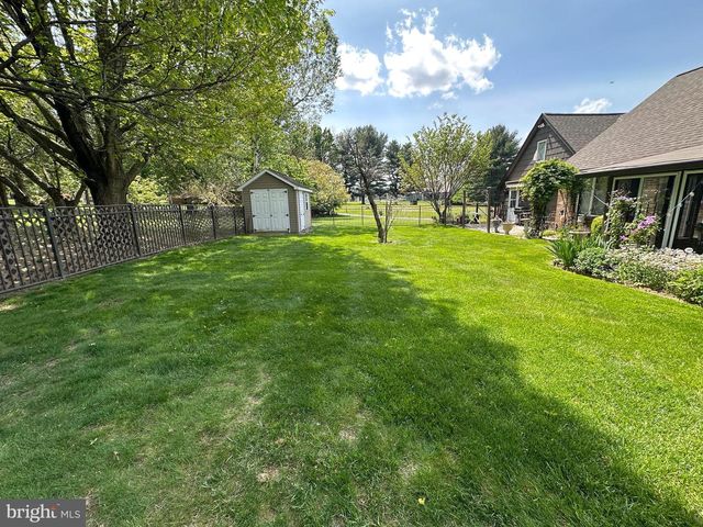 11460 E PARK CIRCLE, Waynesboro, PA 17268