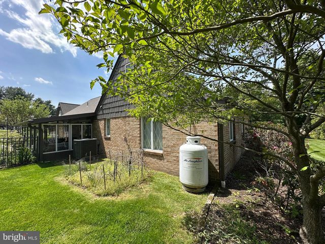 11460 E PARK CIRCLE, Waynesboro, PA 17268