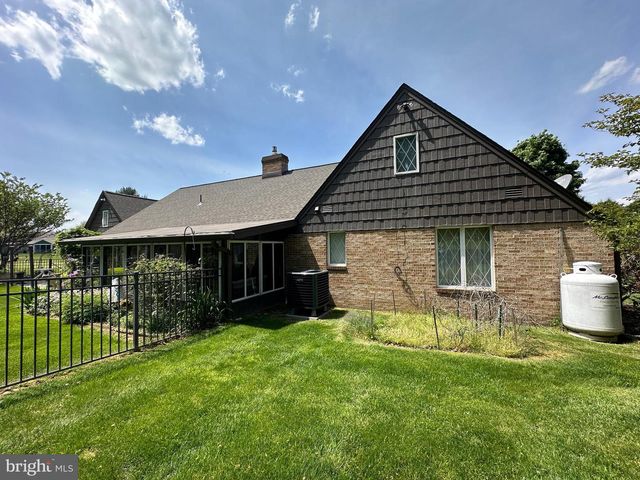 11460 E PARK CIRCLE, Waynesboro, PA 17268