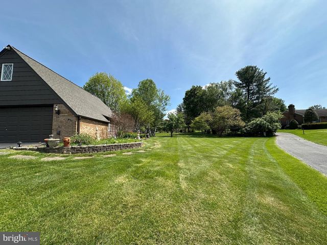 11460 E PARK CIRCLE, Waynesboro, PA 17268