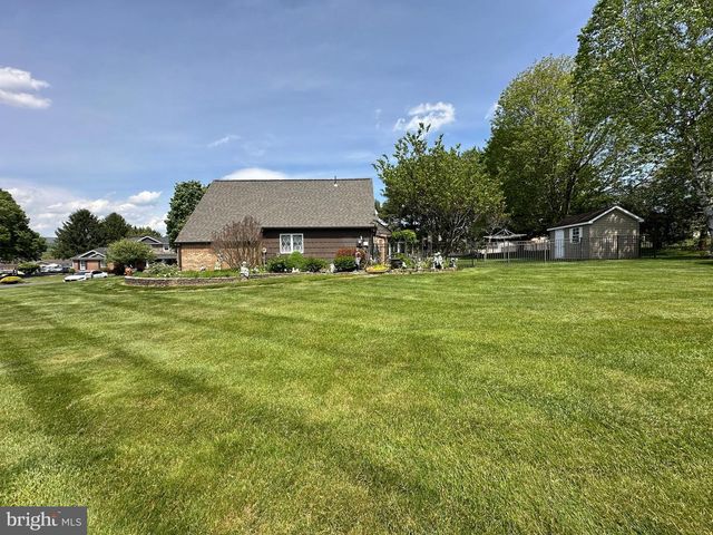 11460 E PARK CIRCLE, Waynesboro, PA 17268