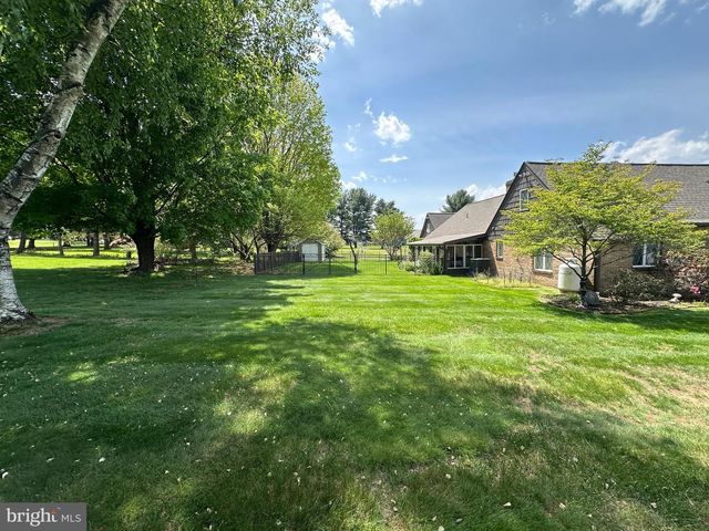 11460 E PARK CIRCLE, Waynesboro, PA 17268