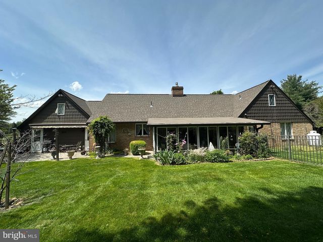 11460 E PARK CIRCLE, Waynesboro, PA 17268